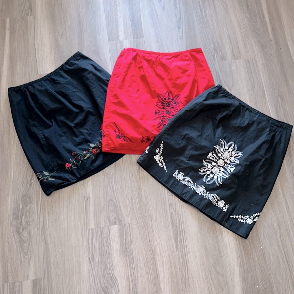 TAKING OFFERS Amanda Smith Skirt Bundle